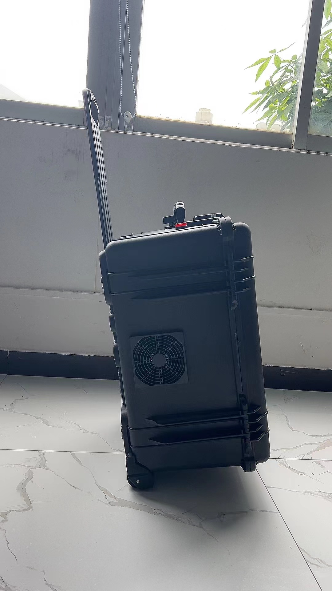 五大连池手拉箱型移动通信干扰器